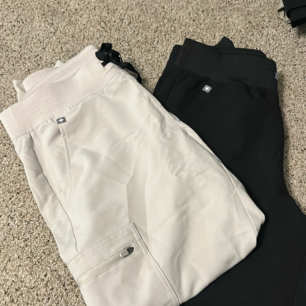 Figs scrub pants - Zamora petite - women medium